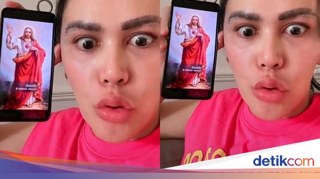 Tiktokers Medan Dipolisikan Usai Viral Suruh Yesus Potong Rambut