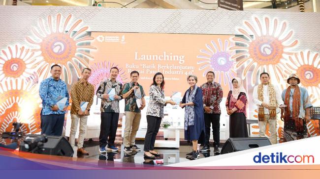 Terbitkan Buku, Kemenperin Dorong Penerapan Teknologi 4.0 Industri Batik