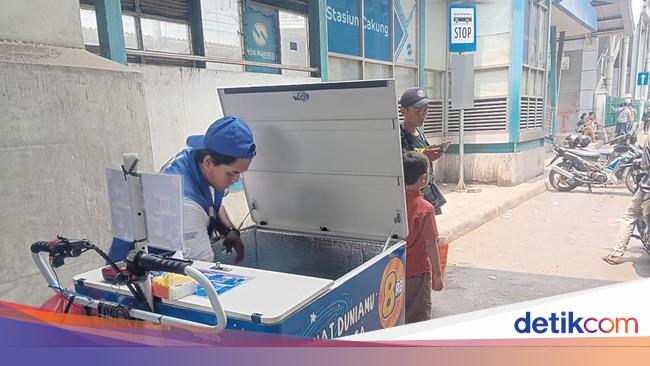 Penghasilan 'Starling Ala Kafe': Dapat Gaji Pokok, Uang Makan & Bagi Hasil Penjualan