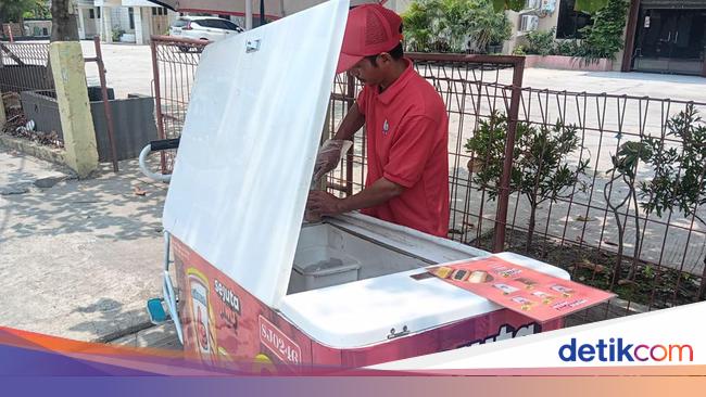 Pedagang Starling 'Naik Kelas' Jual Kopi Ala Kafe, Cuannya Segini!