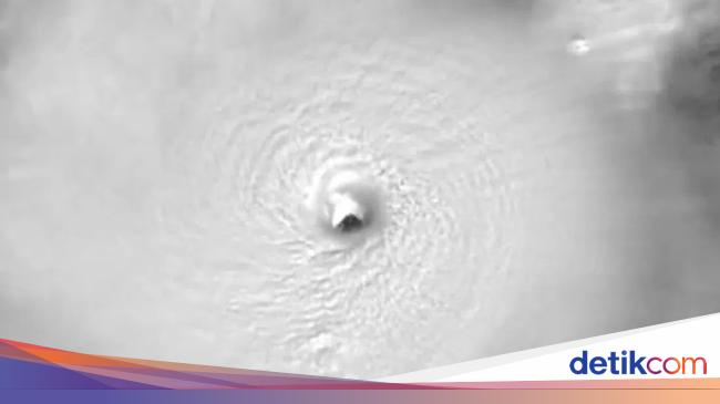 宇宙から現れたハリケーン・ミルトンは恐ろしい