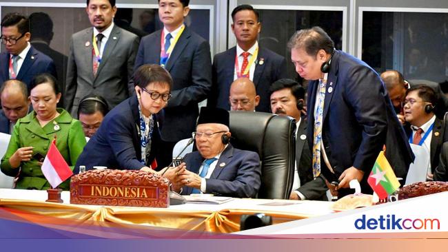 KTT ASEAN-RRT, RI Tekankan Penguatan Kerja Sama Ekonomi Hijau-UMKM
