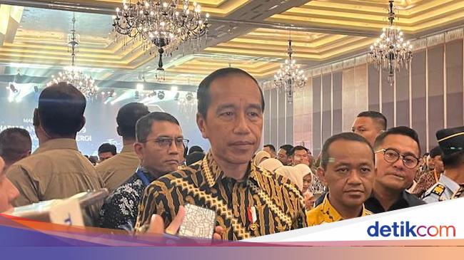 Bakal Mudik ke Solo Usai Pelantikan Prabowo, Jokowi: Belum Beli Tiket