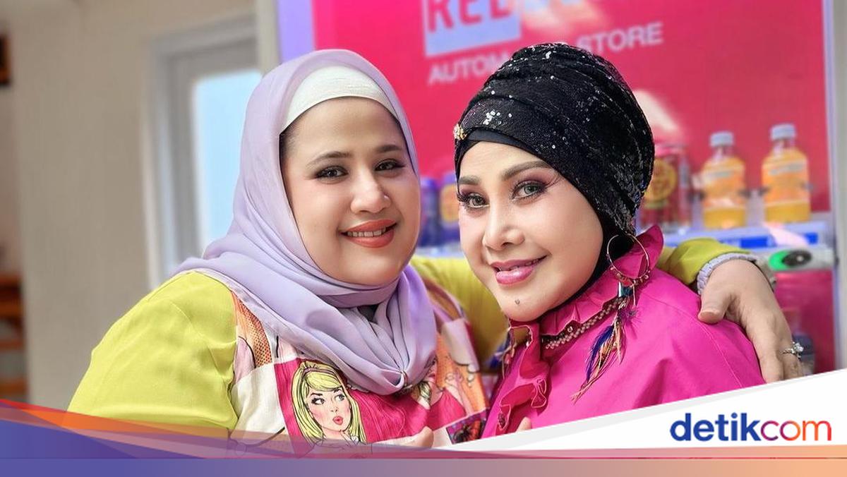 Elvy Sukaesih Tiba-tiba Kepengin Punya Anak Lagi pada Usia 74 Tahun