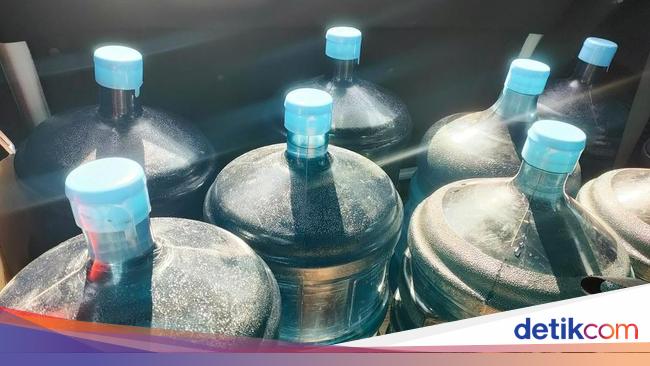 Sinar Matahari Bikin Galon Guna Ulang Berisiko Terpapar BPA