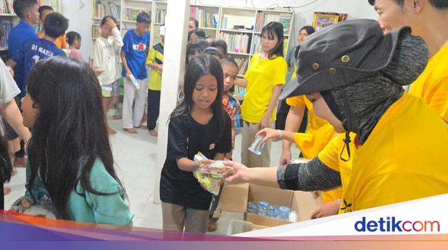 KB Bank &amp; Afiliasi KBFG di RI Beri Kotak Makan Siang ke Anak Kurang Mampu