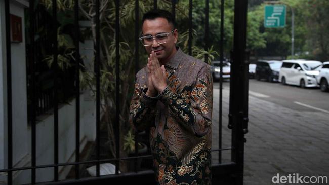 Kronologi Versi Pihak Raffi Ahmad soal Heboh Mobil RI 36