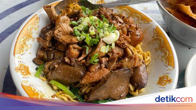 Sedep Mlekoh! Ini 5 Mie Ayam Jawa yang Kondang Puluhan Tahun di Jakarta