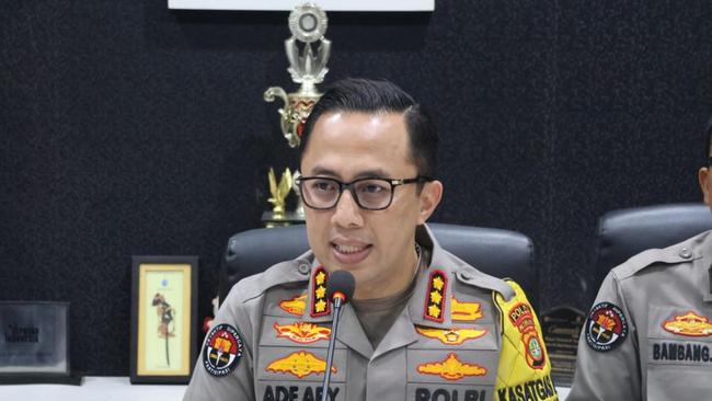 Polisi Terbitkan 2 DPO Tersangka Mafia Buka Akses Judol di Komdigi