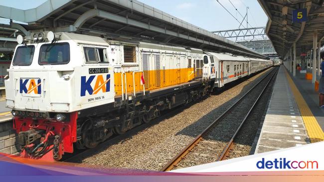 Hari Buruh, 39 KA Keberangkatan Stasiun Gambir &amp; Senen Berhenti di Jatinegara