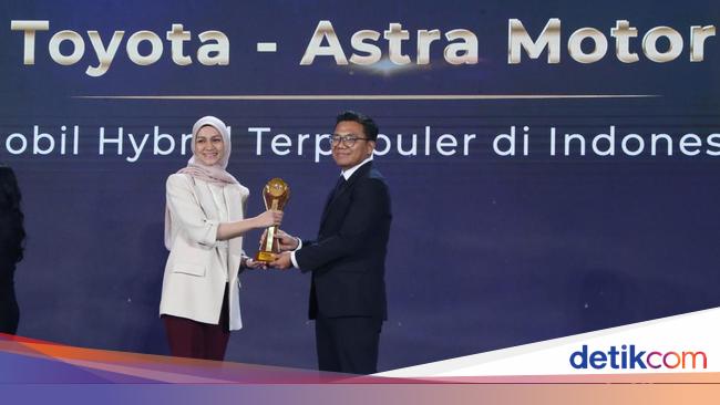Toyota Kijang Innova Zenix Jadi Mobil Hybrid Terpopuler di Indonesia