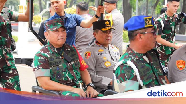 TNI-Polri Sterilisasi Gedung DPR Jelang Pelantikan Presiden dan Wapres