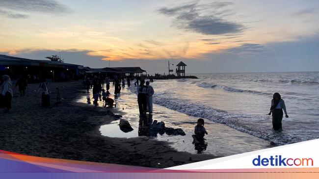 Desa di Subang yang 'Ditelan' Ganasnya Abrasi Laut Jawa