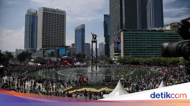 Selamat Datang Presiden Prabowo dari Lautan Manusia di Bundaran HI