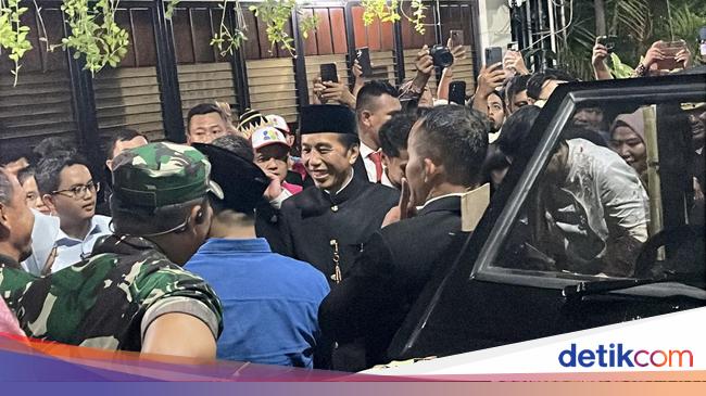 Jokowi invited to RT Meeting and Gentlemen's Arisan in Sumber Solo