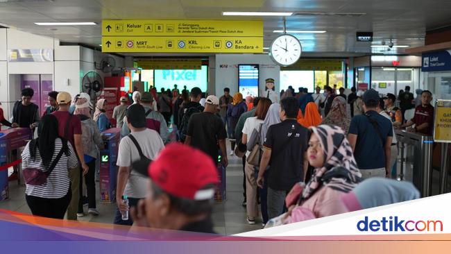 LRT Jabodebek Diserbu 61.166 Penumpang Saat Penerapan Tarif Rp 1