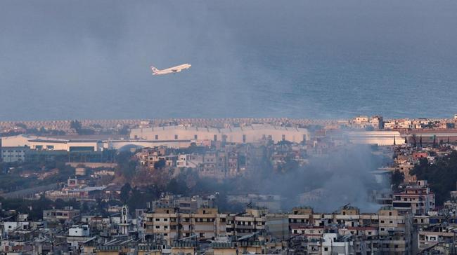 Israel Gempur Kawasan Dekat Bandara Internasional Lebanon