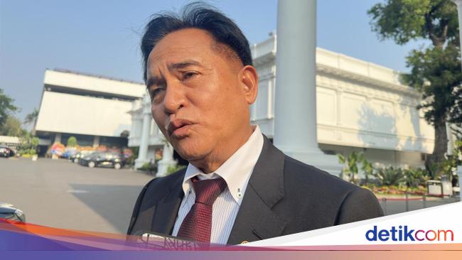 Menko Yusril Bicara Delik Perzinaan di KUHP Baru Bikin Kontroversi