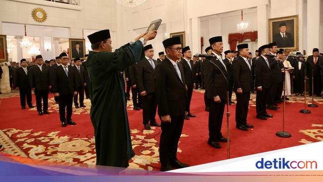 Momen Prabowo Lantik Kepala Badan hingga Utusan Khusus Presiden