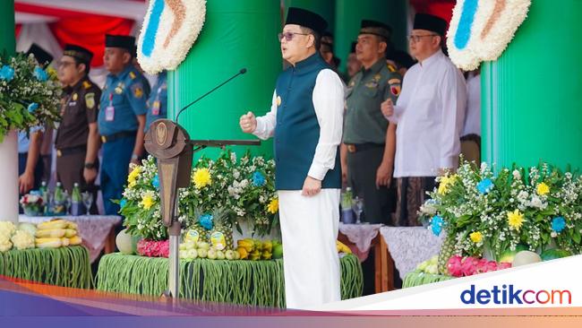 Hari Santri, Pj Gubernur Jatim Dorong Santri Jadi Generasi Multitalenta