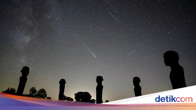 Terpesona Hujan Komet Langka di Langit Denmark