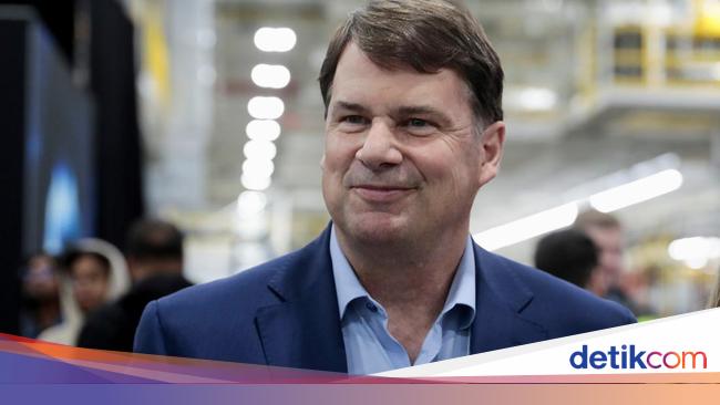 CEO Ford Blak-blakan Punya Mobil Listrik Xiaomi, Sudah Dipakai 6 Bulan