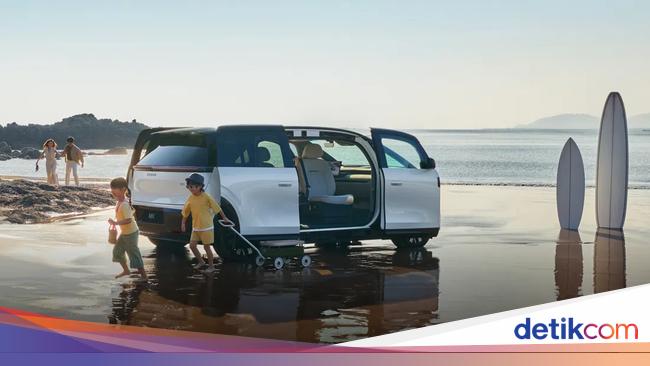 MPV Listrik Unik Zeekr Mix Meluncur, Punya Tiga Pintu Geser