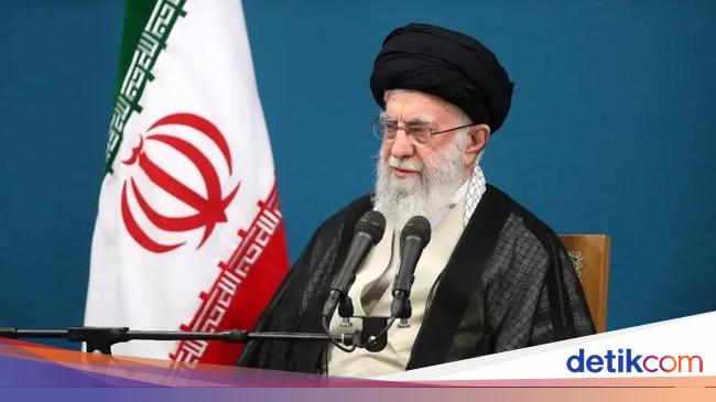 Trump Kirim Surat Desak Bahas Nuklir, Pemimpin Iran Tolak Negosiasi