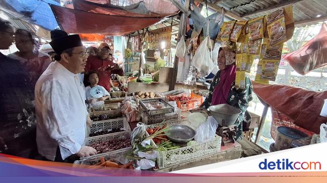 Cawagub Suswono Dicurhati Pedagang Pasar Soal Daya Beli Warga Menurun