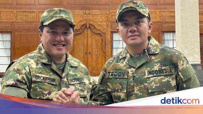 Foto Bareng Mayor Teddy, Erick Thohir: Kalau Udah Salaman Begini, Apa Artinya?