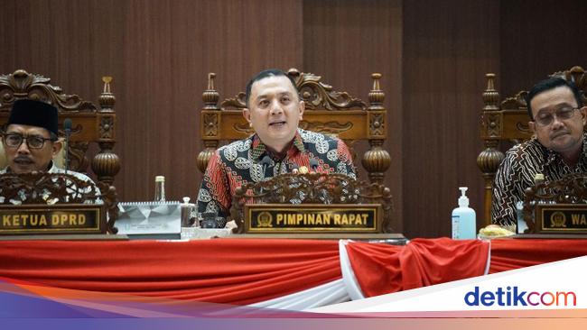 BEM FISIP Unair Dibekukan Dekanat, Waka DPRD Jatim: Harus Diajak Berdialog