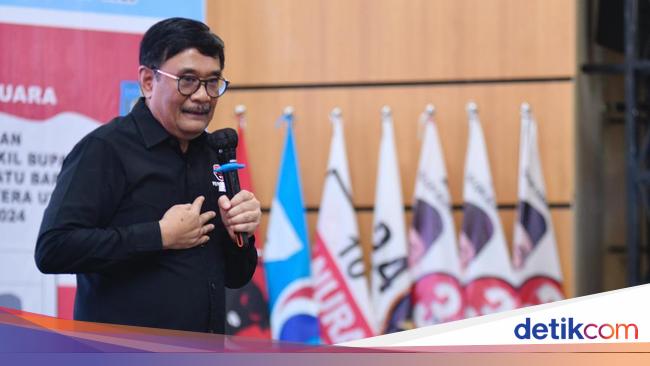 'Partai Perorangan' Jokowi, Djarot Sebut Bisa Lewat Relawan