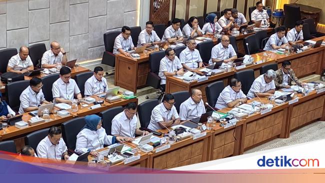 Uya Kuya ke Bos BPJS Ketenagakerjaan: Siap Hadapi PHK Massal, Termasuk Sritex?