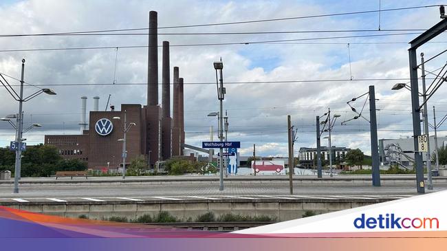 Ekonomi Lesu, VW Berencana Tutup 3 Pabrik di Jerman