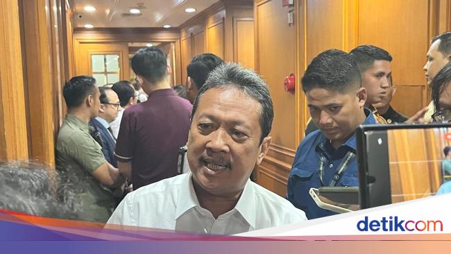 Soal Arahan Mobil Dinas Pakai Maung, Menteri KP: Sedang Diproduksi