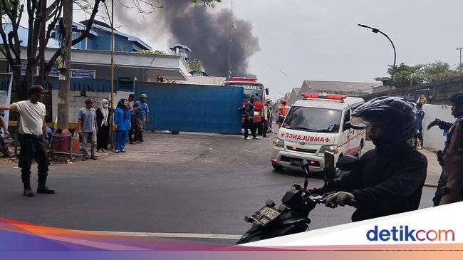 Fire Department reveals the situation of 9 groups of victims of a factory fire in Bekasi