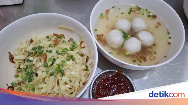 Slurrp! Di Gading Serpong Ada Mee Pok Khas Tiociu Autentik