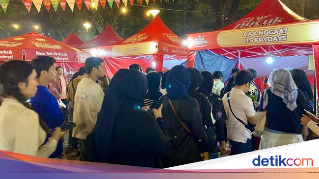 Gokil! Antrean 5 Tenant di Pucuk Coolinary Festival Ini Makin Malam Makin Ramai