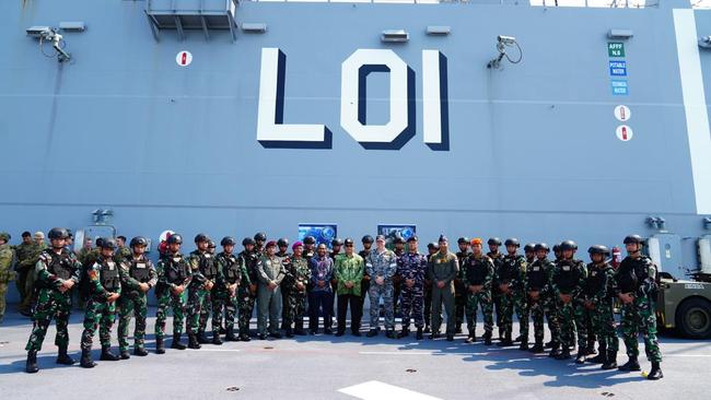 TNI-ADF Latihan Gabungan di Banyuwangi, KRI dan HMAS Adelaide Diterjunkan