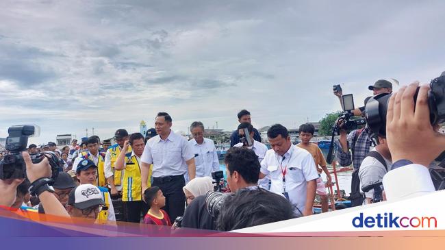 Giant Sea Wall Mau Dibangun, AHY: Tanggul Jakarta Cuma Bertahan hingga 2033