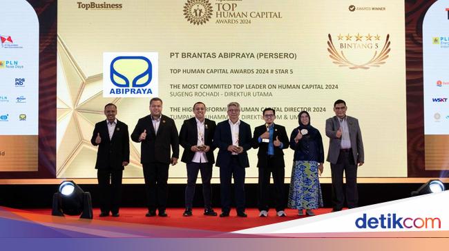 Brantas Abipraya Raih 3 Penghargaan di Ajang Top Human Capital Awards 2024