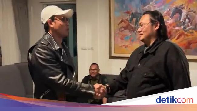 Arti Kata Tae dan Hajar yang Bikin Denny Sumargo-Farhat Abbas Saling Lapor