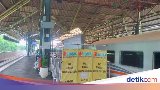 KAI Lakukan Perawatan & Perbaikan Eskalator Stasiun Gambir