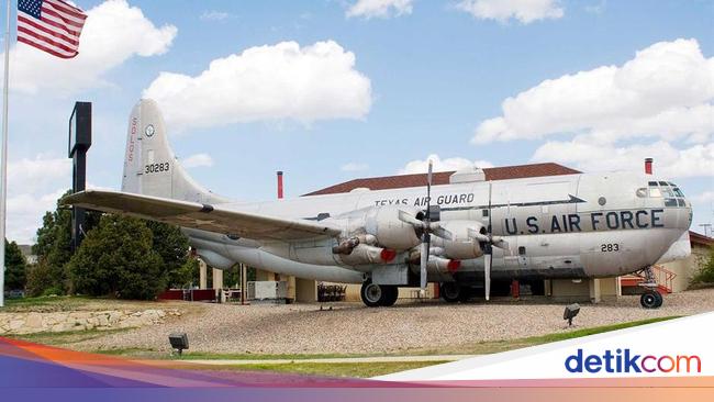 Konsepnya Unik, 10 Kafe dan Restoran Ini Lokasinya di Tempat Tak Biasa