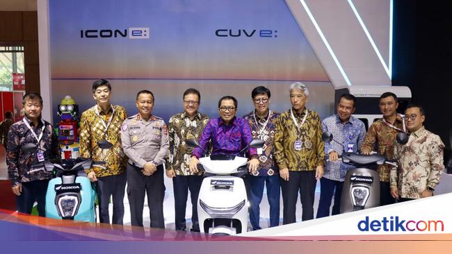 Ikut Ajang IMOS 2024, AHM Pamerkan Motor Sport-Listrik Terbaru