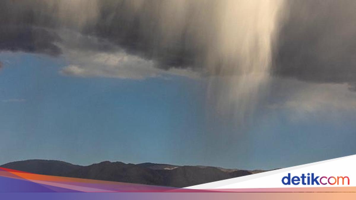 Kumpulan Penampakan Virga, Fenomena 'Hujan Melayang'