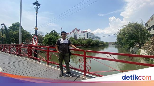 Seharian di Surabaya, Keliling Kota Tua Saja