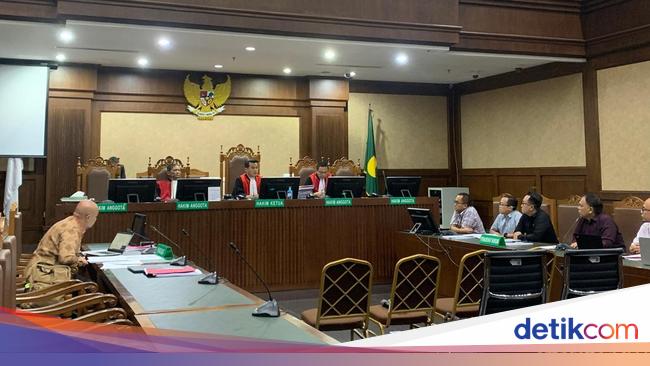 Jaksa KPK: Istri, Adik, dan Kakak Rafael Alun Ikut Cuci Uang Korupsi