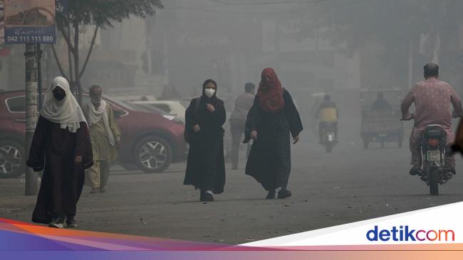 Polusi Tebal Bikin 'Engap' Warga Pakistan