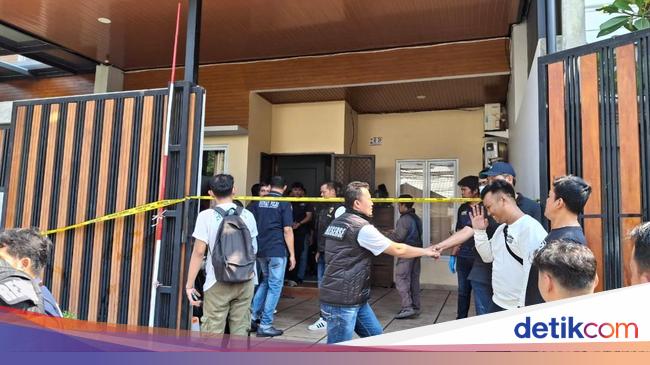 Terbongkar Markas Judi Online Jaringan Kamboja di Jakbar